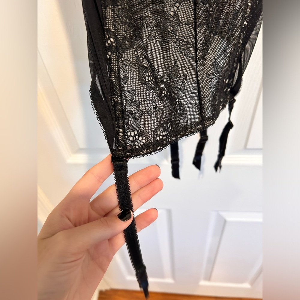 Victoria’s secret 36D Lace Corset Bustier Like New black/tan - Picture 2 of 7